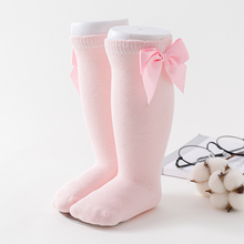 Girls Scalloped Trimmed Socks with Accent Bow - Pink