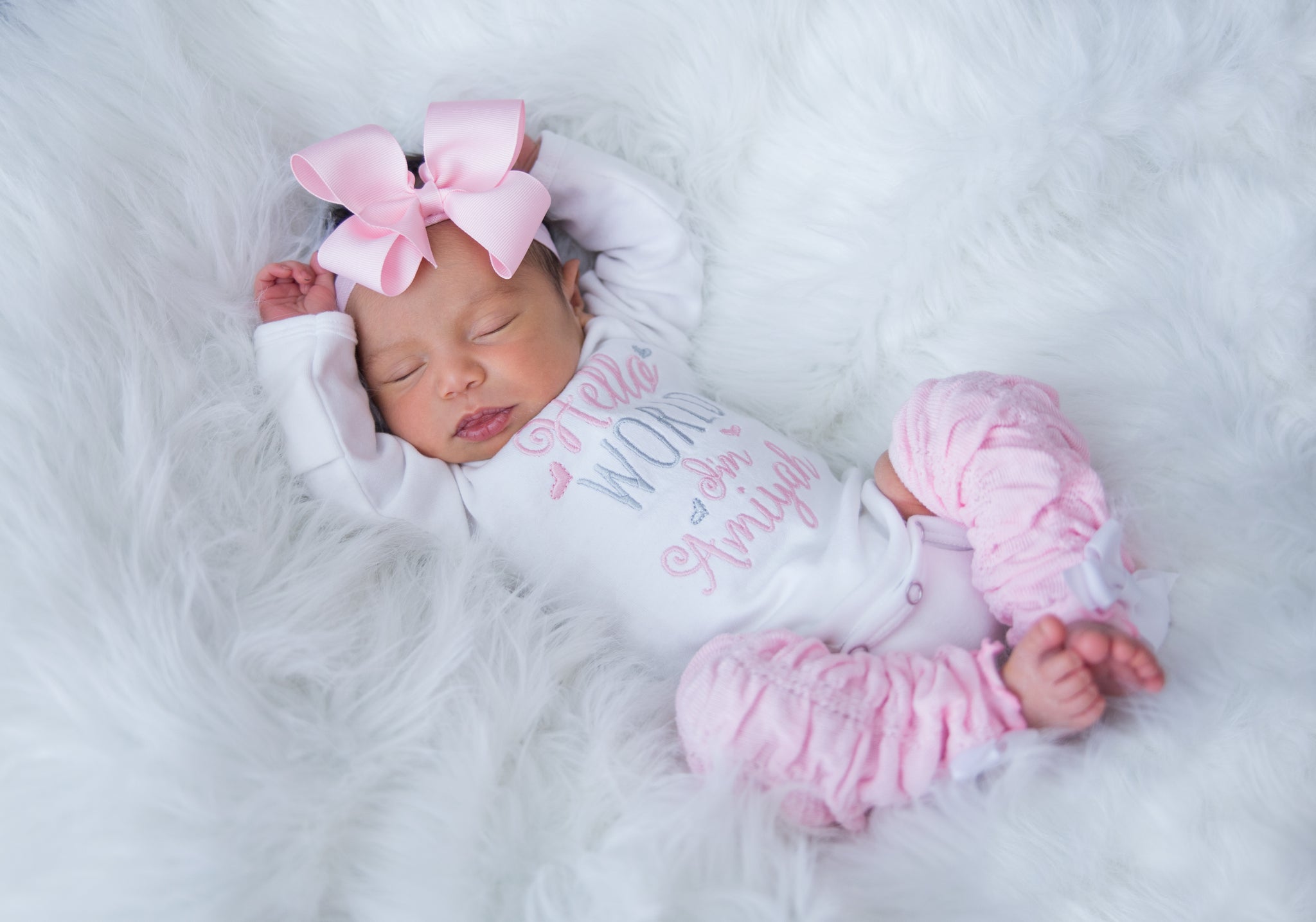 Hello World Baby Girl Coming Home Outfit with Leg Warmers – Junie Grace