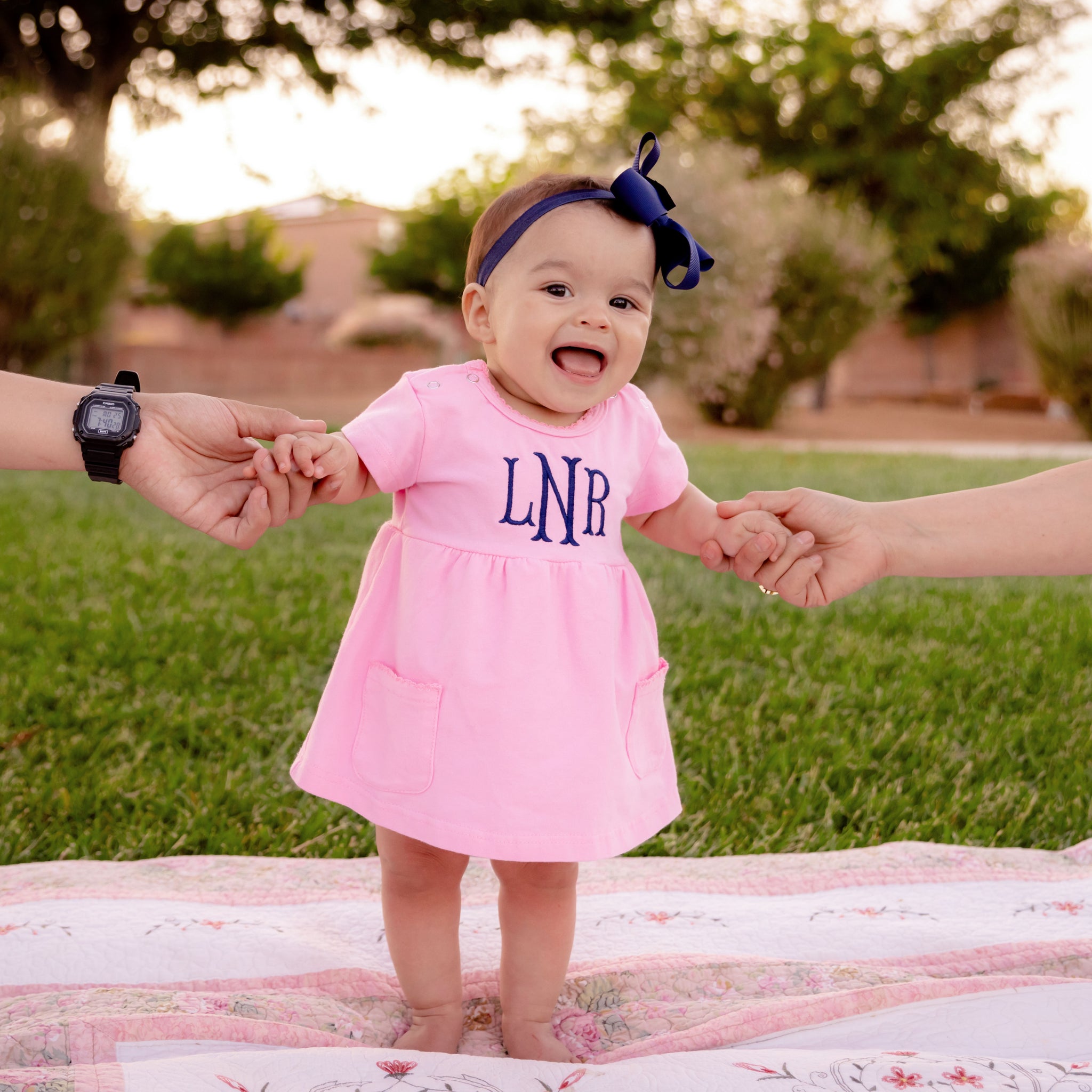 pink dress baby girl A beautiful 1st birthday session fit for a princess! Wishing this sweet girl a magical 1st birthday surrounded by love! Thank you @ohdastoria for sharing her milestone with us. Itty mouse